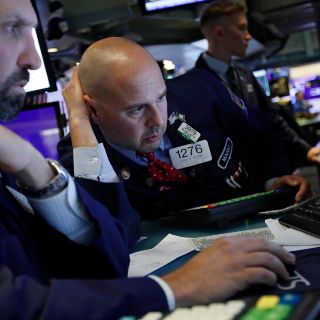 Bolsa de Nueva York opera con ligeras pérdidas