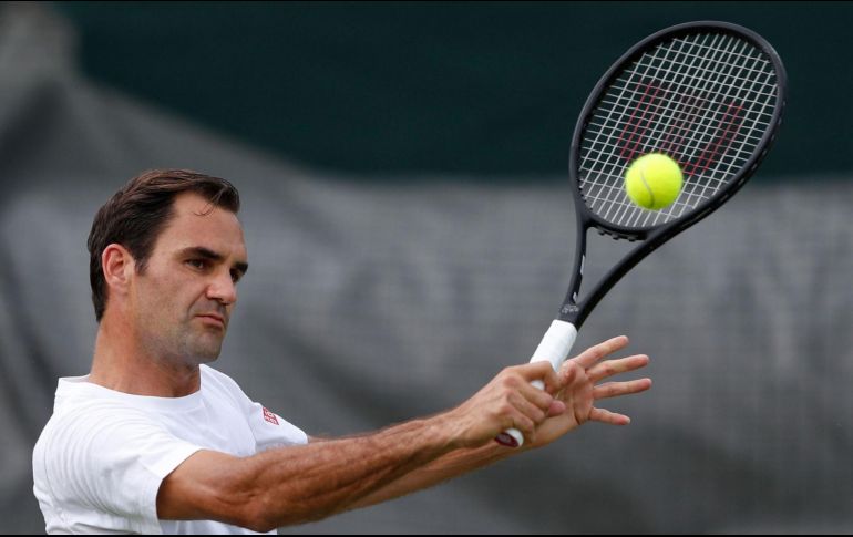 Federer se medirá con el griego Stefanos Tsitsipas en semifinales. AFP / ARCHIVO