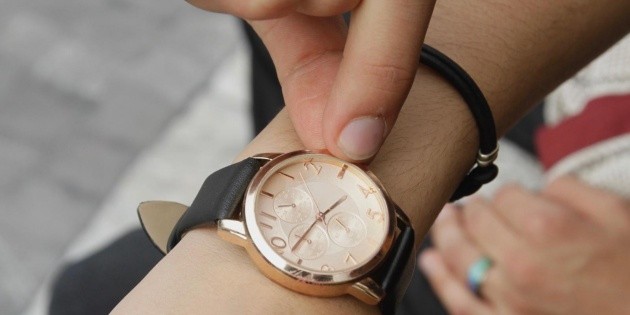 Recuerda atrasar una hora el reloj antes de ir a dormir