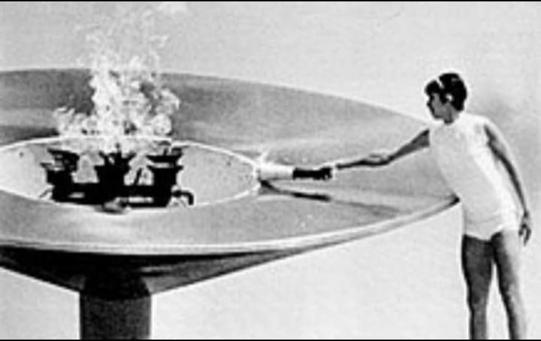 La exvallista mexicana pasó la historia al convertirse en la primera mujer en encender un pebetero olímpico y lo hizo en la cita de México 68.TWITTER / @COM_Mexico