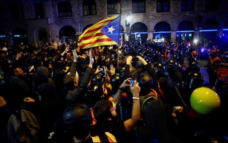 Esta es la primera gran manifestación en Barcelona desde los disturbios de la semana pasada. EFE/Q. García