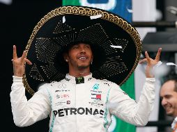 Lewis Hamilton se quedó con la gloria en el Gran Premio de México. AP / R. Blackwell