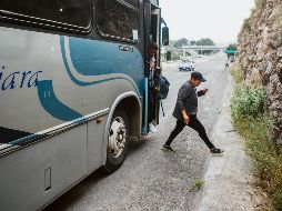 Este medio de comunicación observó cómo las unidades dejaron a los usuarios en espacios que no son seguros para ellos. EL INFORMADOR / G. Gallo