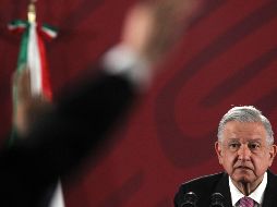 López Obrador dijo que tiene que haber una votación para los dirigentes partidistas, libre secreta y directa. EFE / M. Guzmán