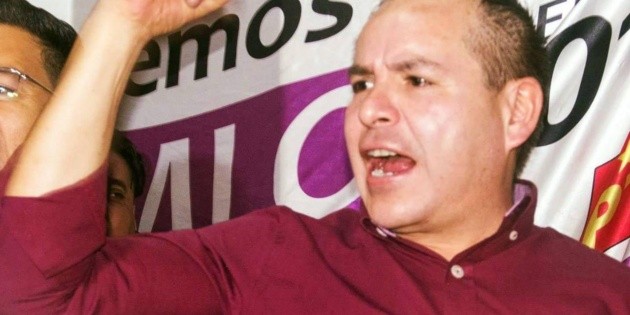 Balean a Francisco Tenorio, alcalde de Valle de Chalco