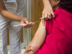 La meta para diciembre es aplicar un millón 400 mil de vacunas en el Estado para prevenir esta enfermedad, en total son más de dos millones de aplicaciones. NTX/ ARCHIVO
