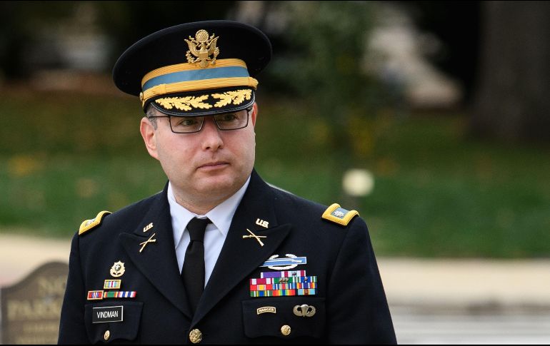 La presencia de Alexander Vindman en el Capitolio constituye un desafío a las órdenes de la Casa Blanca, que prohibió declarar a funcionarios contraviniendo las citaciones del Congreso. AFP/M. Ngan