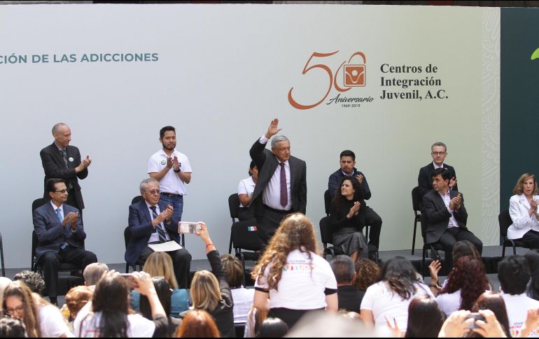 El Presidente López Obrador encabeza la ceremonia por los 50 años de los Centros de Integración Juvenil y del XX Congreso Internacional. NTX/G. Granados