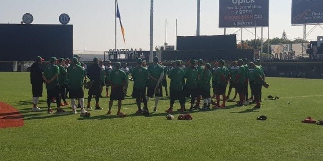 Selecci&oacute;n Mexicana de beisbol reconoce el Estadio Charros