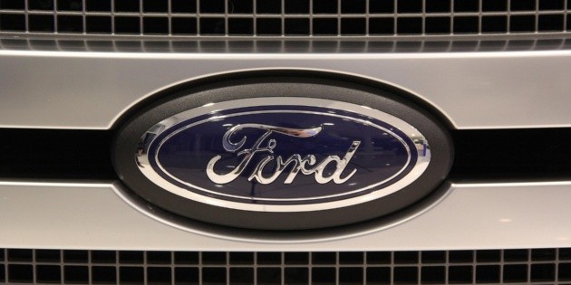 Ford llama a revisi&oacute;n a dos mil 744 camionetas en M&eacute;xico