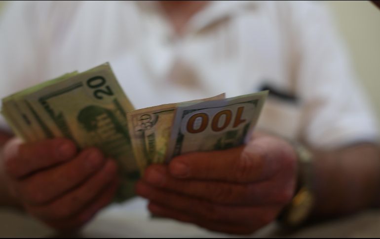 Se espera que el tipo de cambio cotice entre 19.12 y 19.25 pesos por dólar. EL INFORMADOR / ARCHIVO