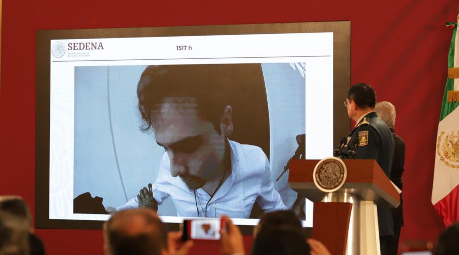 El titular de la Sedena, Luis Cresencio Sandoval, hizo el recuento del operativo que buscaba detener a Ovidio Guzmán. NTX/G. Durán