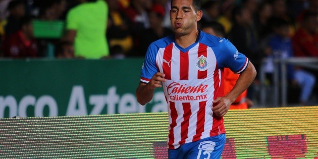 Tena har&aacute; dos cambios en alineaci&oacute;n de Chivas ante Xolos