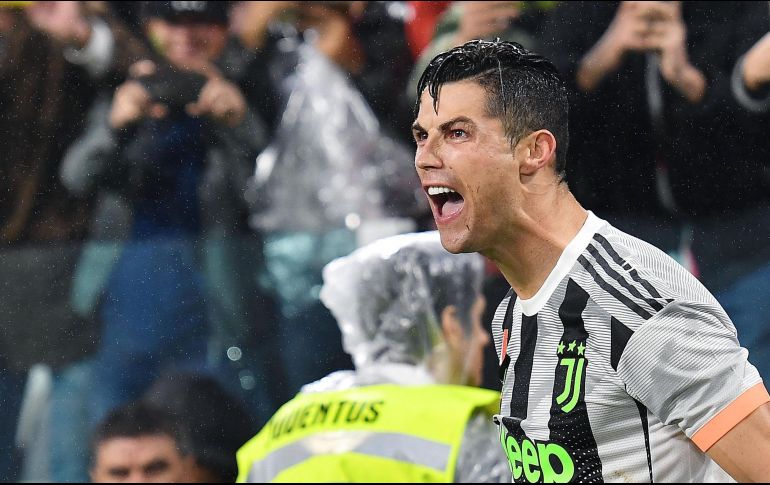 Cristiano Ronaldo se convirtió en el héroe para la Juventus.  EFE / A. di Marco