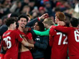 Los jugadores suplentes del Liverpool dieron la cara por el equipo y eliminaron al Arsenal. AP. J. Super