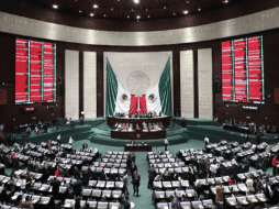 La asamblea mandató enviar la Ley de Ingresos al Senado y autorizaron que el Senado, como Cámara revisora, remita al Ejecutivo Federal el Decreto por el que se expide la Ley de Ingresos. TWITTER / @Mx_Diputados