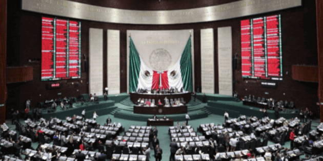 Diputados vuelven a incluir autos chocolate; Ley de Ingresos regresa al Senado