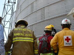 El director presumió que, por el tiempo que el hombre lleva sepultado y las toneladas que le cayeron encima, pudo haber fallecido ya. ESPECIAL / Protección Civil Jalisco