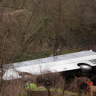 Camión cae a barranca en Filipinas; mueren 19 personas