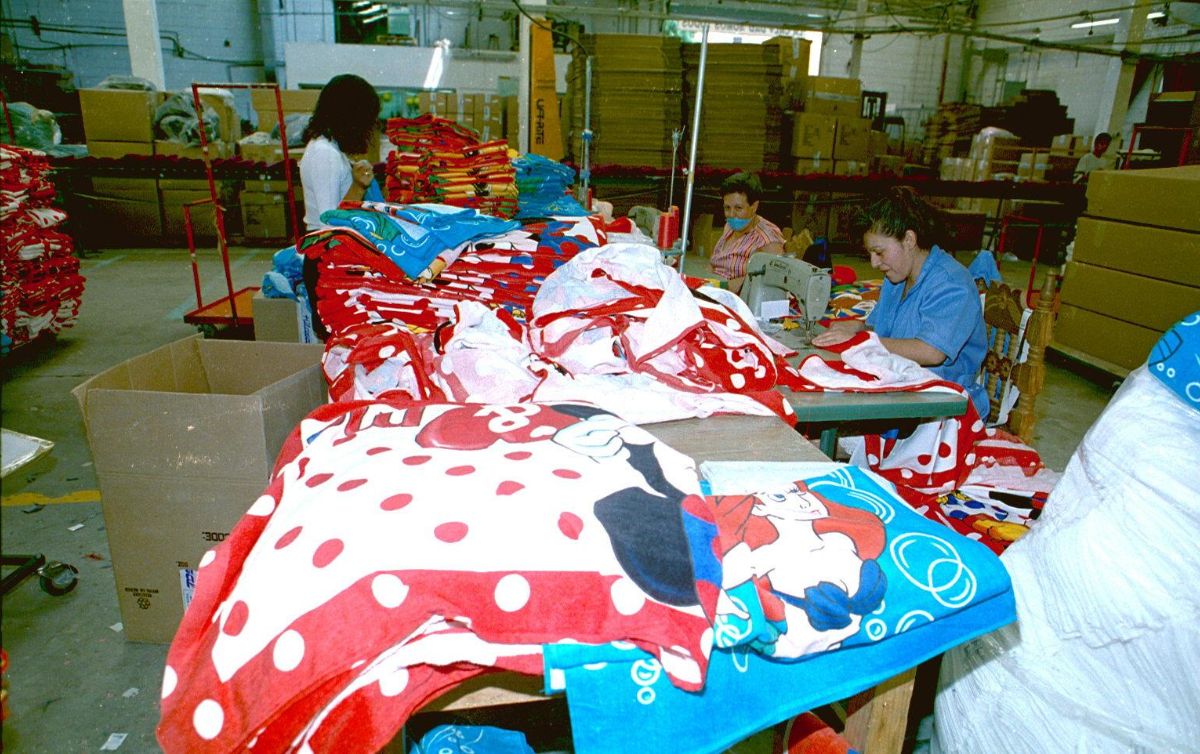 Hilasal fortalece producción textil especializada con expansión internacional desde El Salvador