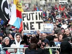Ciudadanos han expresado su rechazo a la ley. En la imagen, una manifestación cuando se discutía la iniciativa en marzo pasado. EFE/ARCHIVO