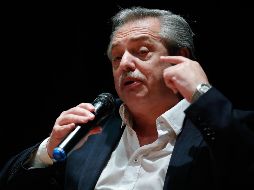 El presidente electo de Argentina, Alberto Fernández, habla durante una conferencia sobre el papel de la política en América Latina en la Universidad Nacional de Tres de Febrero. EFE/J. Roncoroni