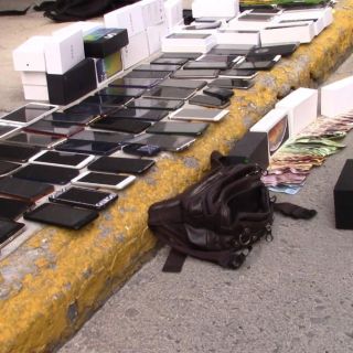 Aseguran 65 celulares en San Juan de Dios, hay doce detenidos