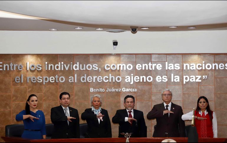 En un video, se escucha a Sánchez Cordero presumir a Bonilla que respondió a los medios sobre la legalidad de los cinco años de mandato, algo que el edil celebró. SUN/B. Fregoso