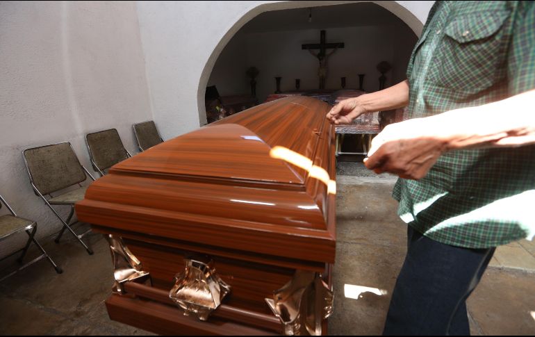 La mayoría de las personas confían en que sus familiares pagarán su servicio funerario con ahorros. EL INFORMADOR/ARCHIVO