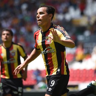 Leones Negros gana en Sonora y se enfila a la Liguilla