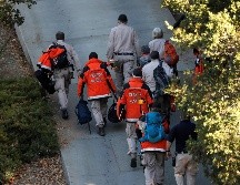 El tiroteo dejó 5 muertos y decenas de heridos que acudieron al hospital disfrazados huyendo de la escena. EFE