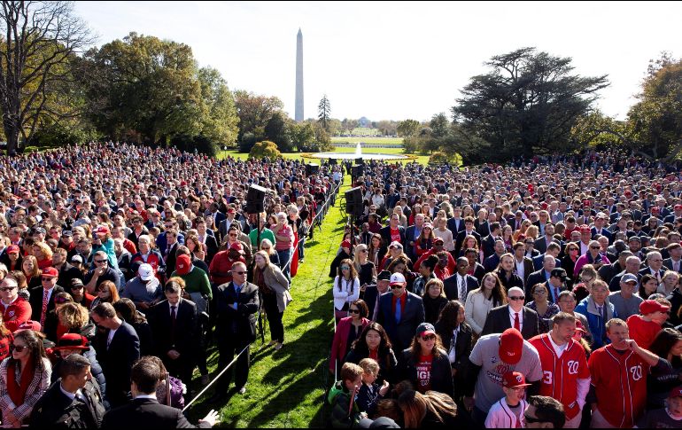 La Casa Blanca estimó una asistencia de cinco mil 300. EFE / M. Reynolds