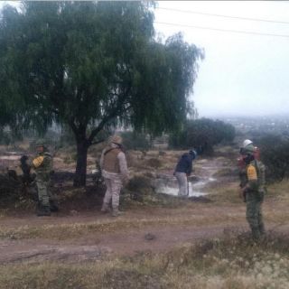 Controlan fuga en ducto de Pemex en Hidalgo