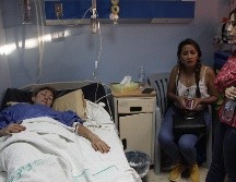 Una turista mexicana es atendida en el hospital gubernamental de Gerasa. AFP/A. Abdo