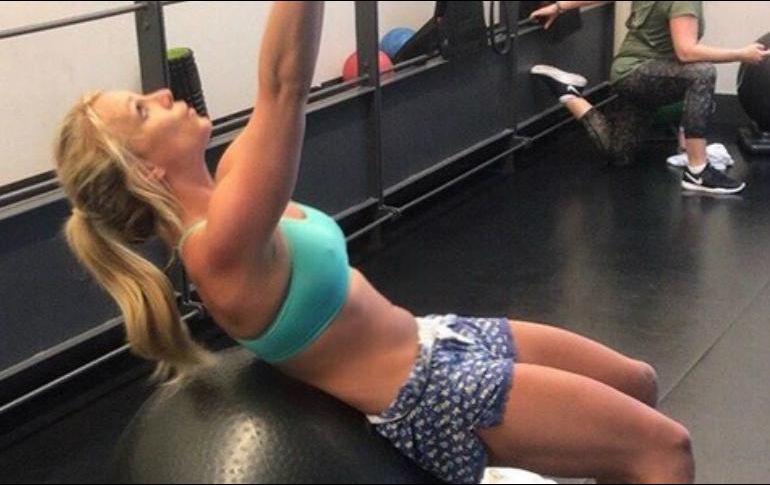 Britney compartió con sus seguidores su rutina de ejercicios. INSTAGRAM / britneyspears