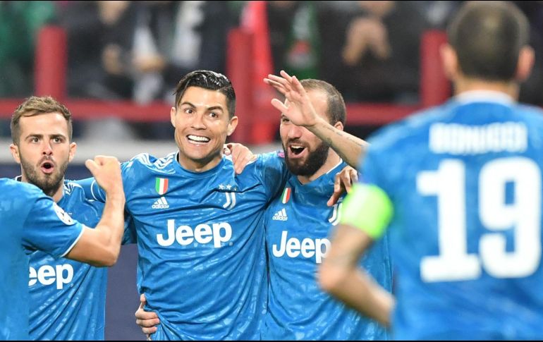El triunfo permite a la Juventus situarse con 10 puntos. AFP / D. Dilkoff