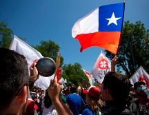 La policía informó que en casi tres semanas de protestas ha arrestado a unas 10 mil personas por desórdenes en la vía pública. AFP/C. Reyes