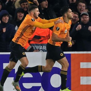 Raúl Jiménez encamina la victoria del Wolverhampton