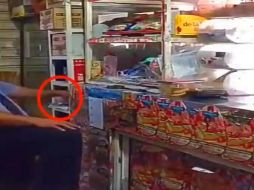 El sujeto habría aprovechado un descuido de la vendedora para cometer el ilícito. ESPECIAL