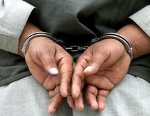 Las edades de los hombres arrestados oscilan entre 19 y 77 años. ESPECIAL