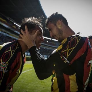 Leones Negros se imponen ante los Loros; clasifican a la Liguilla