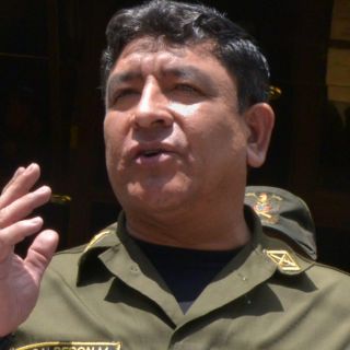 Comandante de la Policía de Bolivia renuncia en medio de la crisis