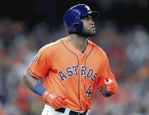 El jugador de los Astros se llevó el galardón por votación unánime. AFP
