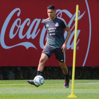 Un Tricolor incompleto comenzó concentración