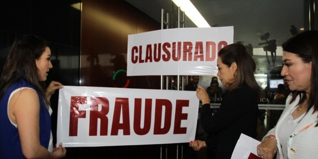 Panistas "clausuran" Senado por elecci&oacute;n en CNDH