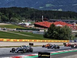 El primer punto son los motores de los vehículos, con el objetivo de continuar desarrollando la hibridación, instaurada en 2014 y la utilización de carburantes durables. TWITTER / @F1