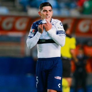 Víctor Guzmán, cerca de Chivas