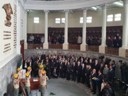 El ex recinto Legislativo en Palacio de Gobierno fue la sede de la ceremonia a donde se dieron cita familiares, amigos, ex gobernadores y funcionarios públicos. EL INFORMADOR / J. Velazco