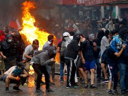 El alza en el precio del pasaje del metro de Santiago fue la chispa que prendió un estallido social y violentos enfrentamientos. AFP/ARCHIVO