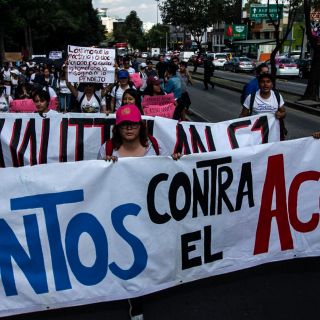 Estudiantes protestan contra violencia de género en la UNAM